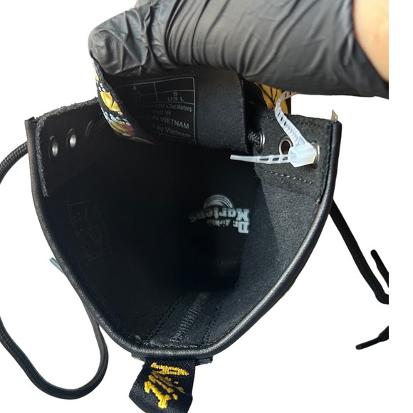 Dr. Martens 1460W Butterfly Print Boots Women's US 6 UK 4 Combat Boots - Picture 10 of 10